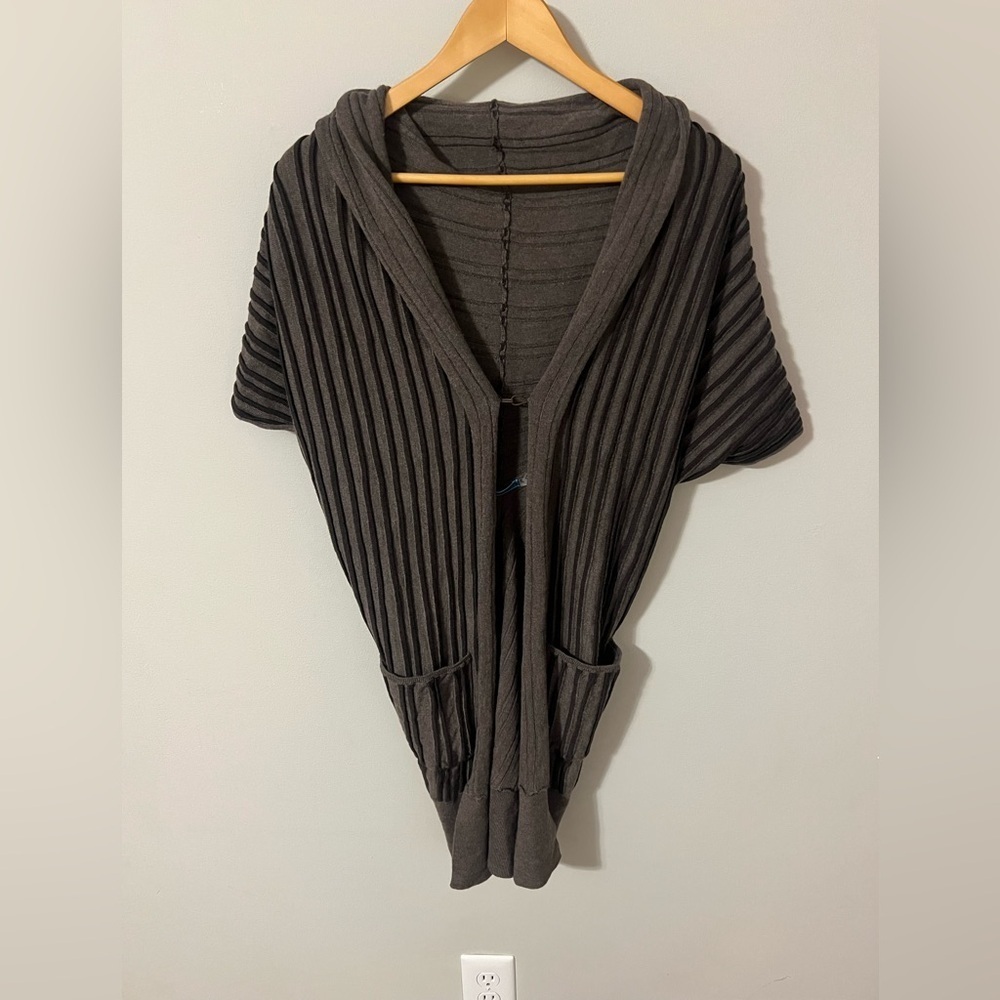 Alice + Olivia Y2K Clasp Front Shrug Merino Wool Stripe Sweater Small